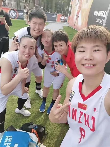 世间篮球冠军有哪些_世间篮球冠军都有谁_篮球世间冠军