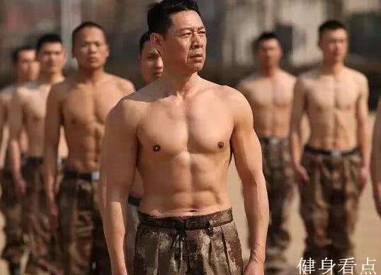 年老健身的明星_老年健身的明星_86岁健身艺人